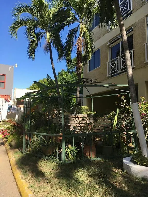 Angel'S Apartment Jamaica Kingston